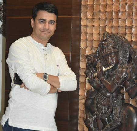 tejas vyawahare interior designer